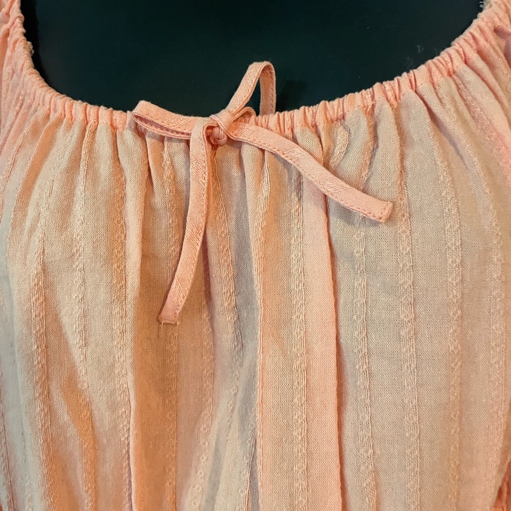 Celebrity Pink Coral Puff Sleeve Peplum Blouse - Picture 2 of 4